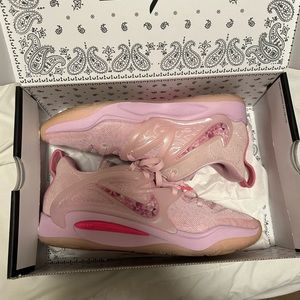 Kevin Durant Aunt petals